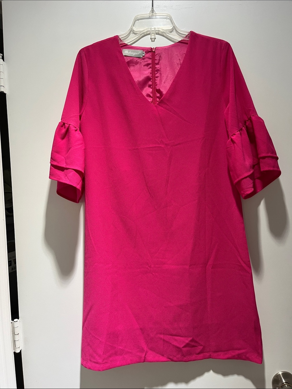 Belongsci Size Medium Vibrant  Fuchsia V-Neck Ruffle Sleeve Tunic Dress